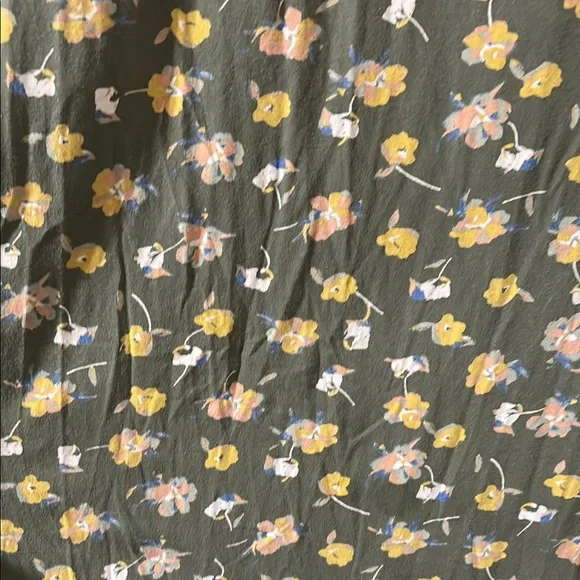 Green Flutter Sleeve V-Neck Sundress - Picture 2 of 4